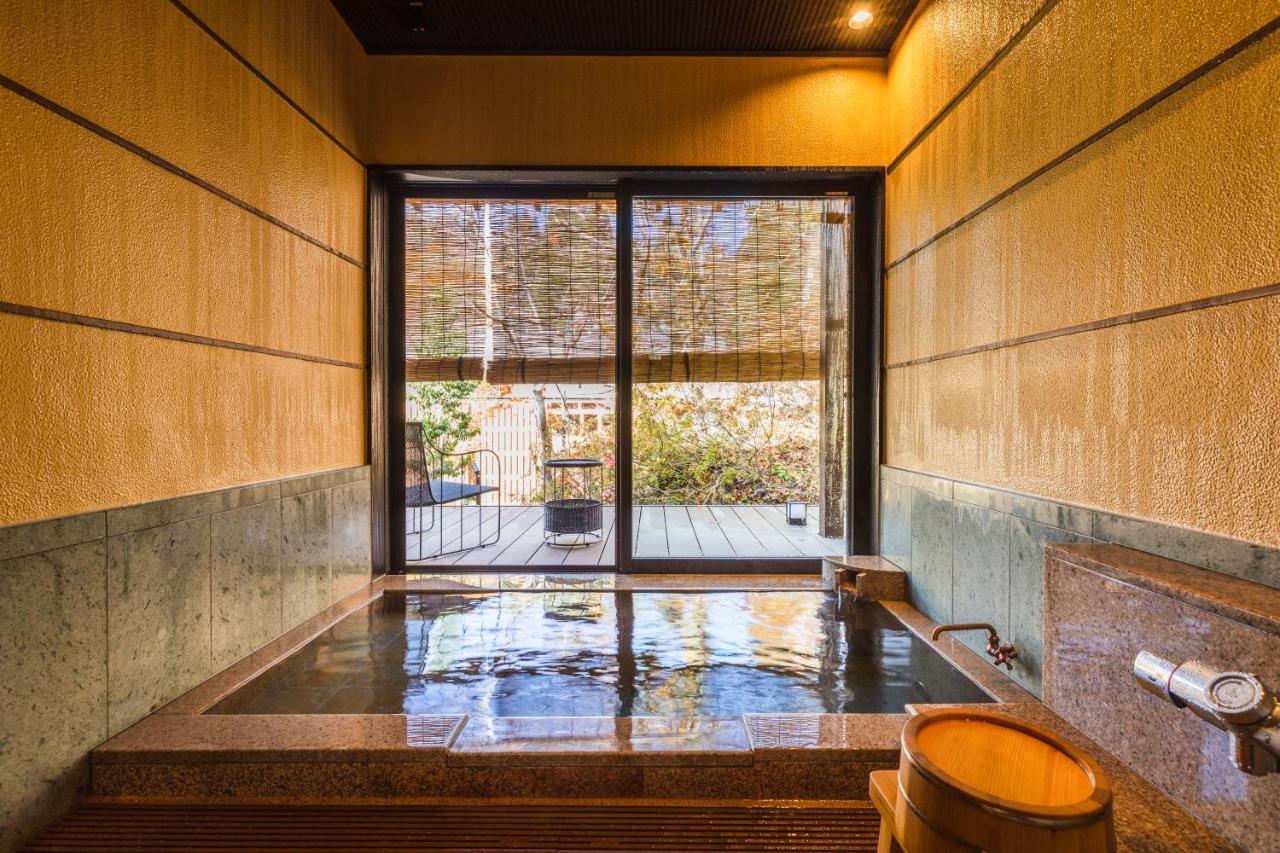 Отель Tsuta Onsen Ryokan Товада Экстерьер фото